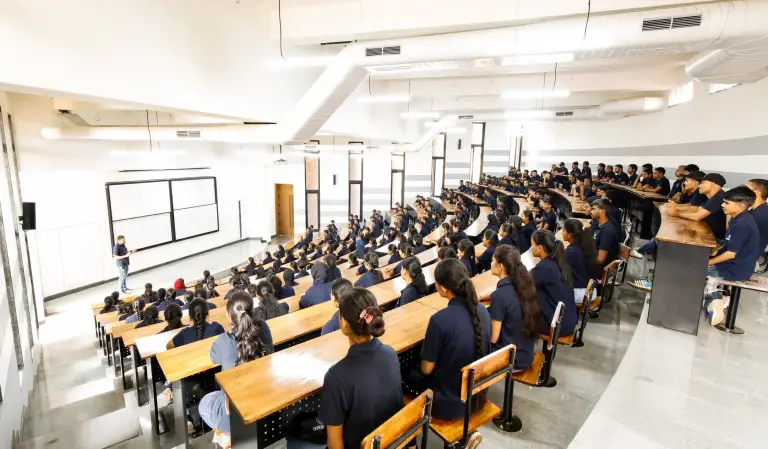 Academic environment at Dakshana Valley Pune